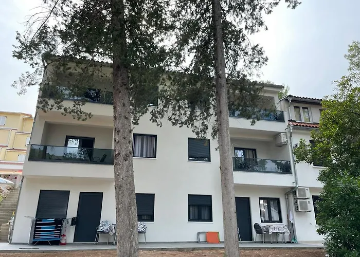 Ivan Apartment *